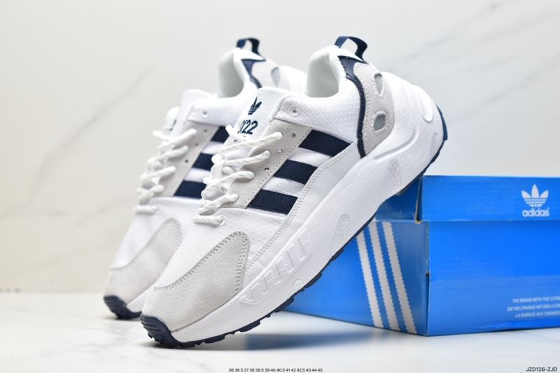 Adidas Sneakers